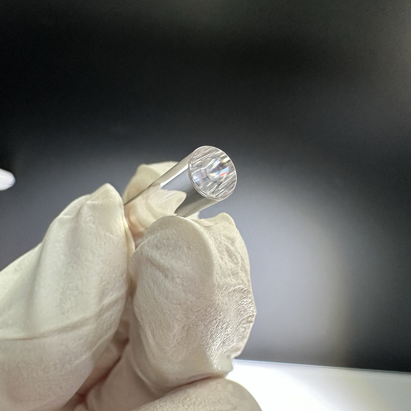 Pilar safir kristal tunggal transparan tahan aus yang dipoles sepenuhnya (2)