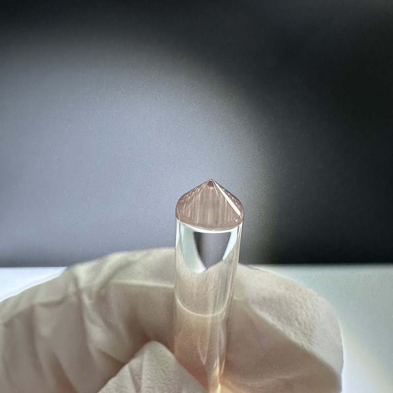 Saffier zuil volledig gepolijst slijtvast transparant enkel kristal (4)