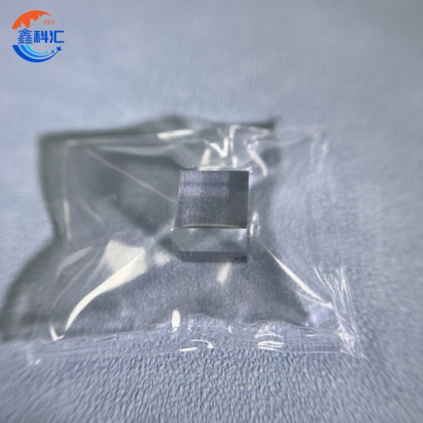 SiC optical prism 3
