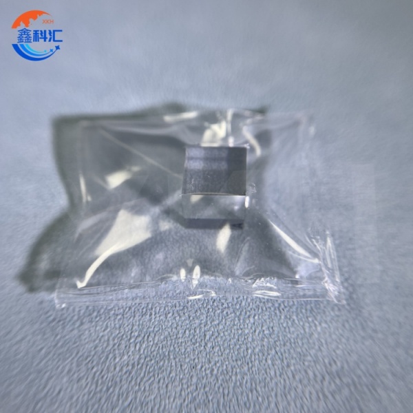 SiC optical prism 4